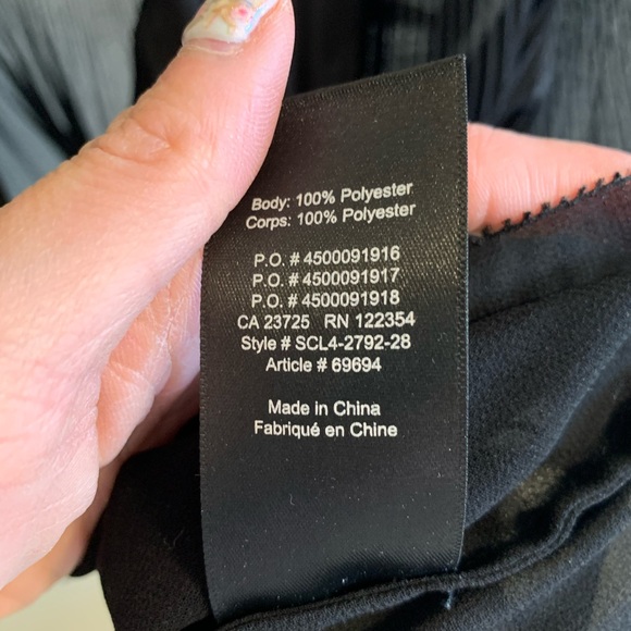 ARITZIA- black blouse - Picture 3 of 4